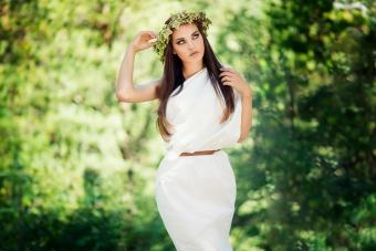 3 Ways to DIY an Easy Homemade Toga Costume