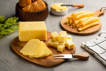 Cheese Without Rennet: Options for Vegetarians